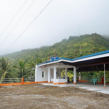 C Star Travellers Inn Oslob Exterior foto
