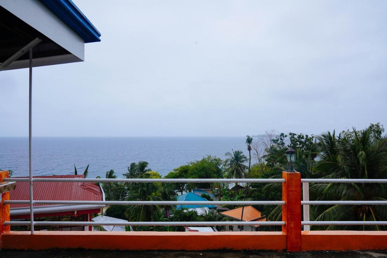 C Star Travellers Inn Oslob Exterior foto