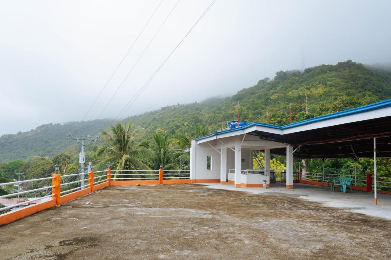 C Star Travellers Inn Oslob Exterior foto